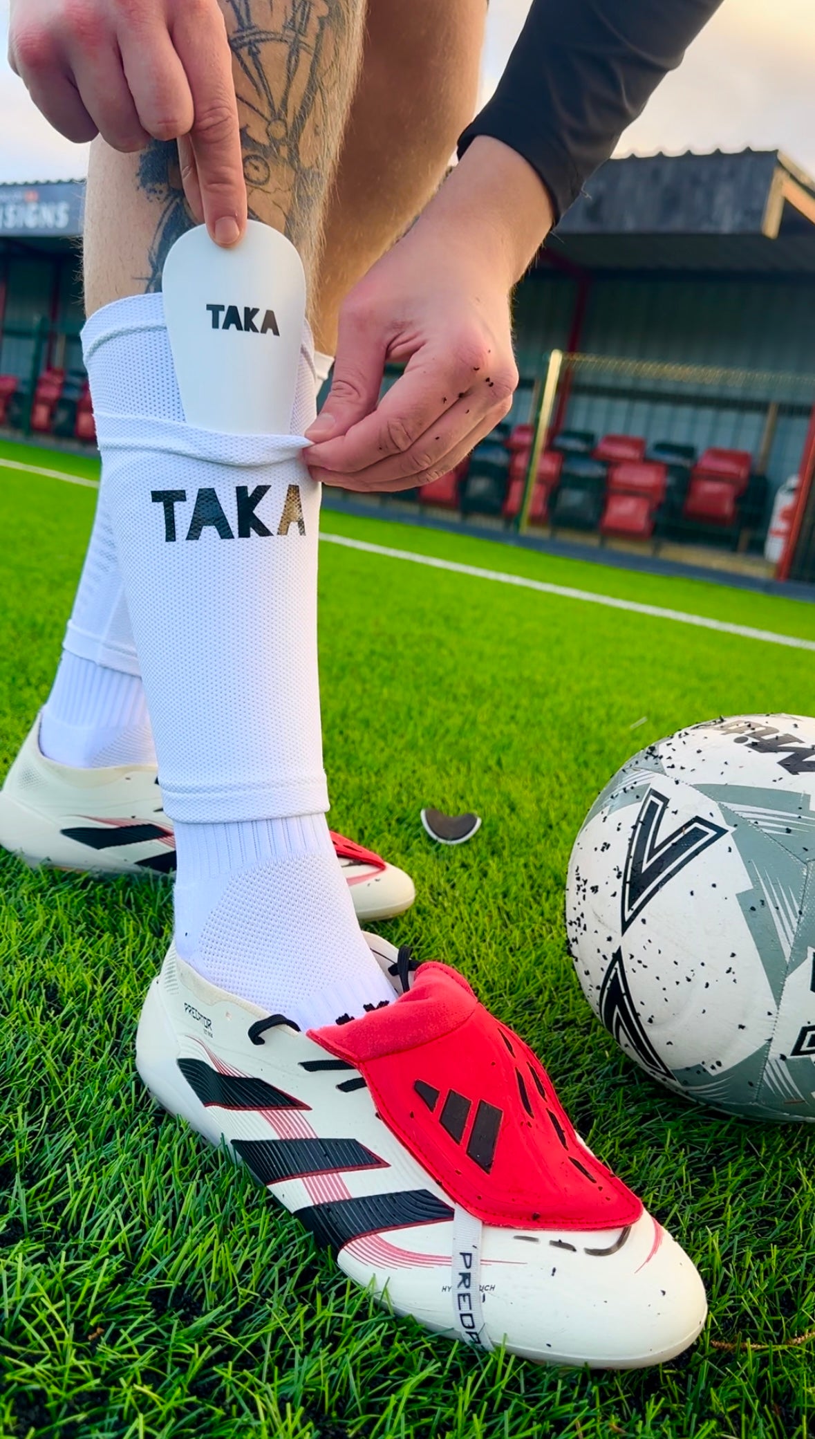 TAKA Shin Pad Holder