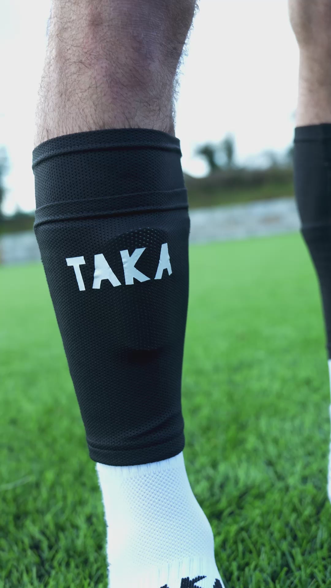 TAKA Shin Pad Holder